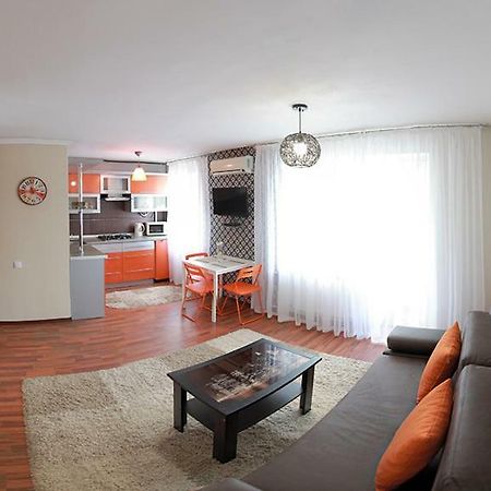 Moskovskaya Studio Mykolaïv Esterno foto